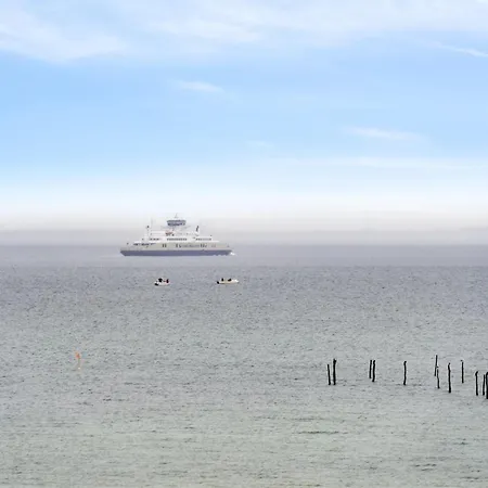 Arho - 75m From The Sea By Interhome *