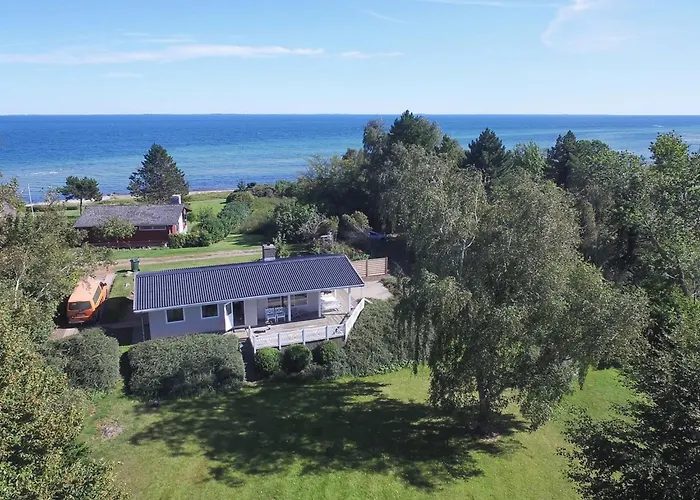 Arho - 75m From The Sea By Interhome